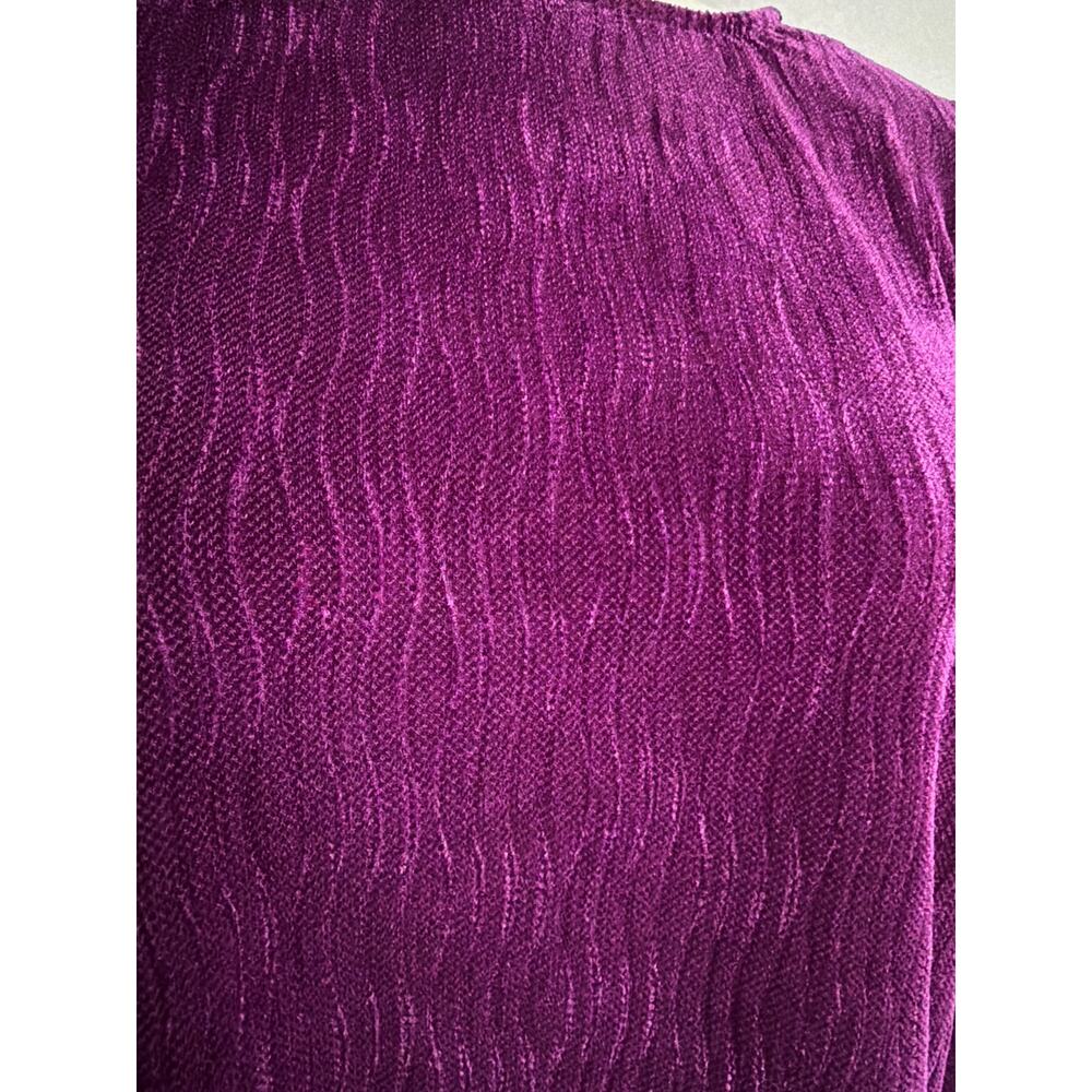 Tru Luxe Crinkle Velvet Top Round Neck with Bow Tie in Plum Women's Medium NEW - Picture 3 of 11